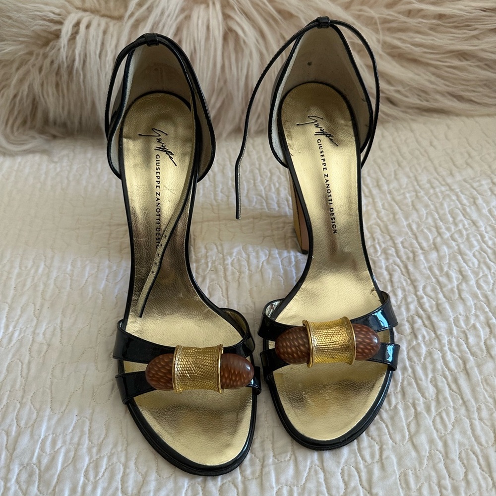Giuseppe Zanotti Black and Gold Heels with Brown Accent